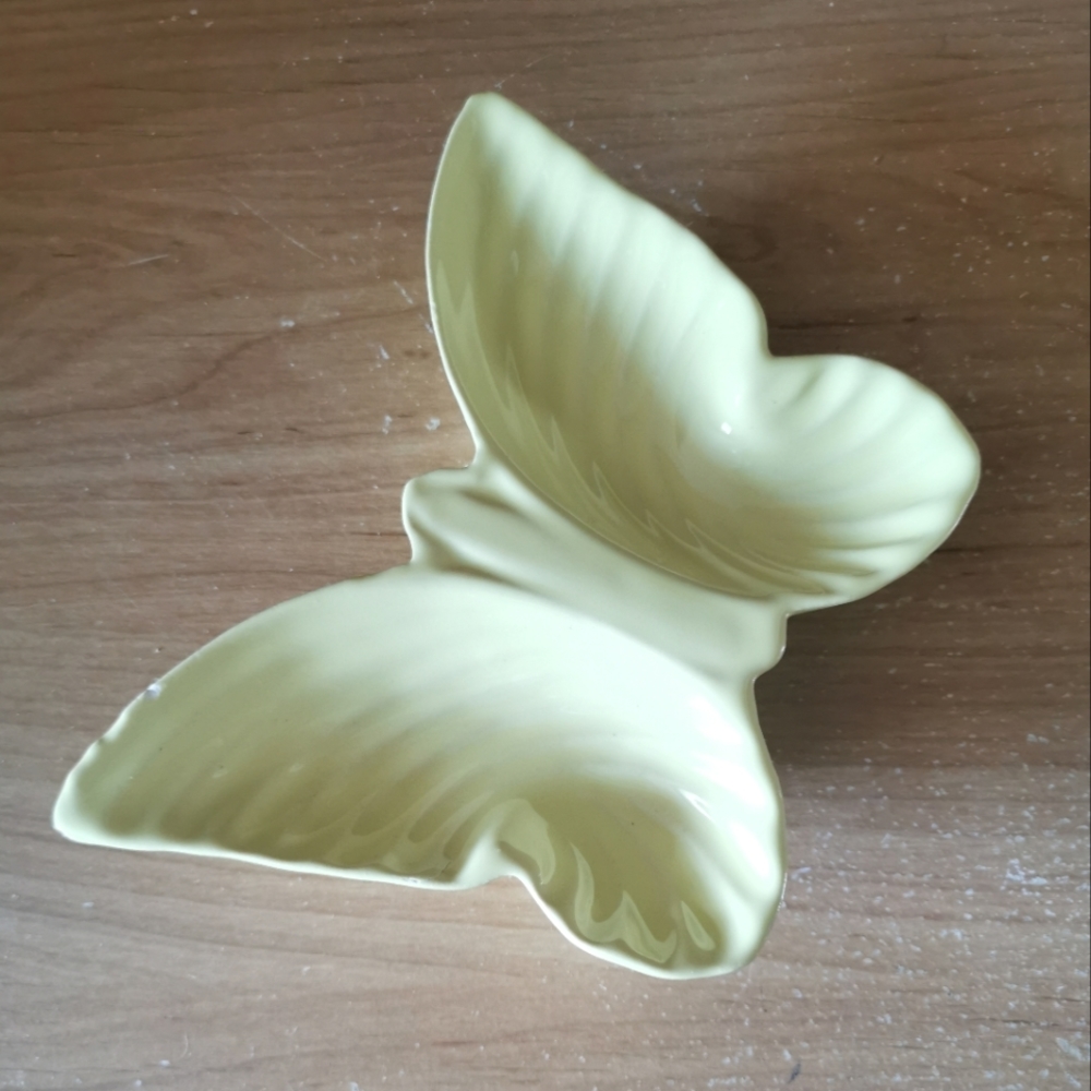 Yellow Butterfly Trinket